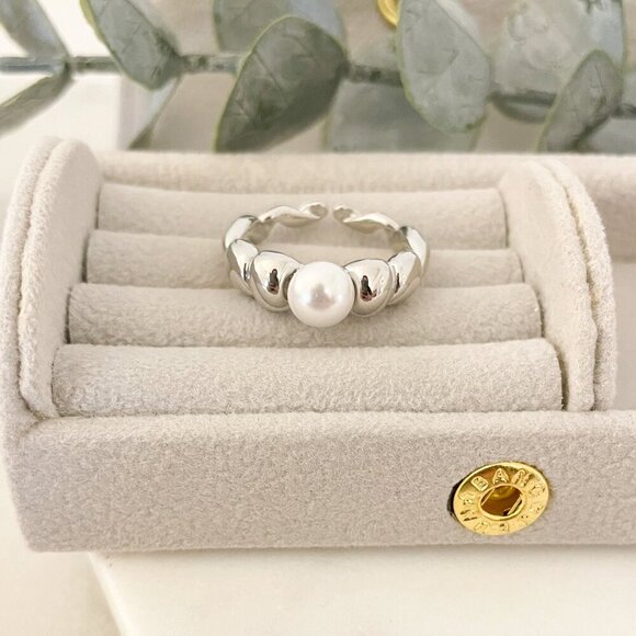 Jewelry - 925 Sterling Silver Minimalist Ring Pearl Ring Croissant Ring Pearl Accent Ring